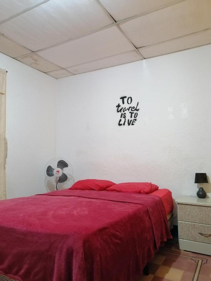 جواتيمالا 4 Grados Hostel المظهر الخارجي الصورة